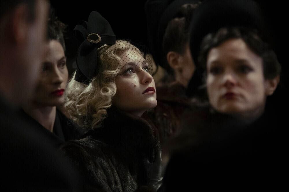 Nastya Golubeva dans le film Les Rayons et les Ombres (2026).