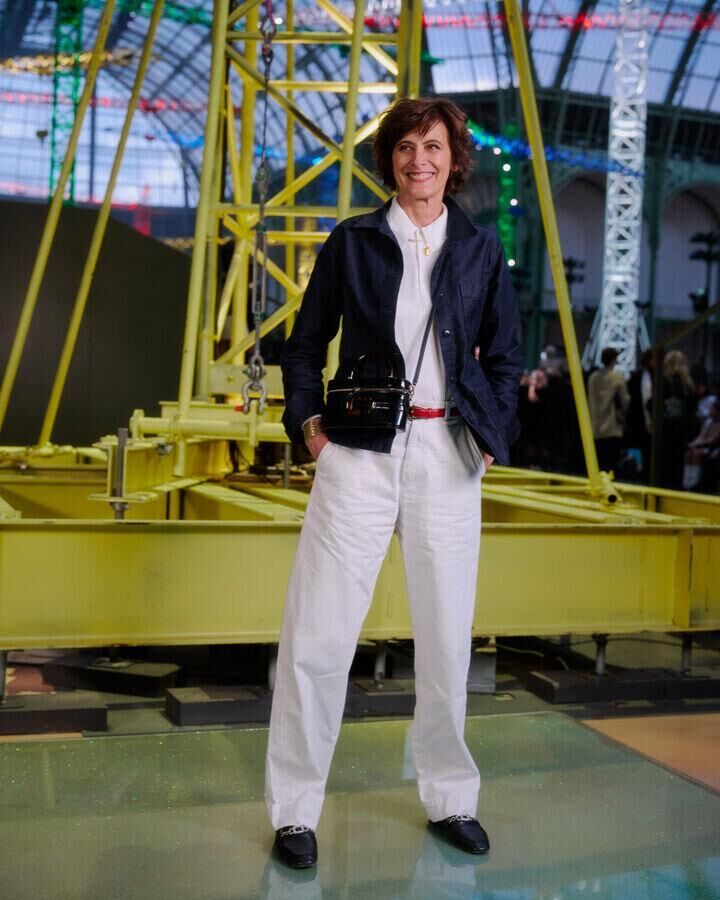ines de la fressange au defile chanel automne-hiver 2026-2027 à la fashion week de paris