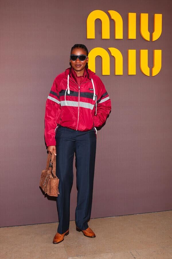 little simz au defile miu miu automne-hiver 2026-2027 à la fashion week de paris