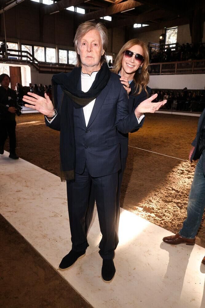 Paul McCartney, Nancy Shevell au défilé stella mccartney automne-hiver 2026-2027 à la fashion week de paris