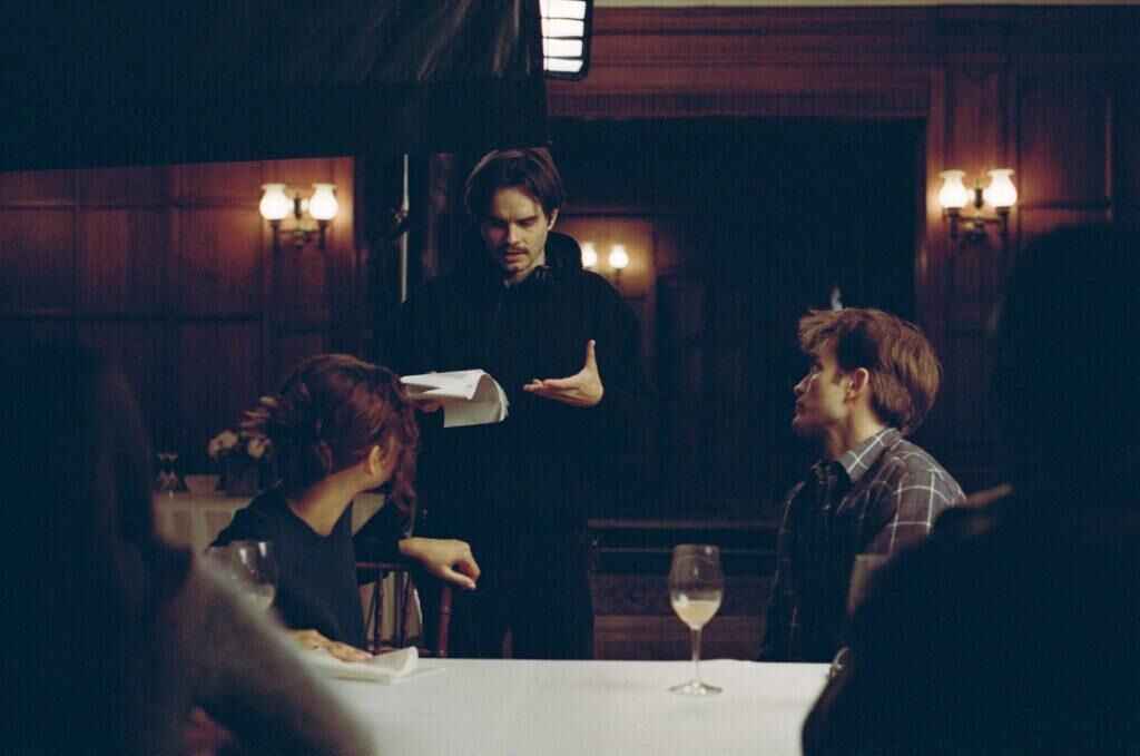 Robert Pattinson et Zendaya dans le film The Drama (2026).
