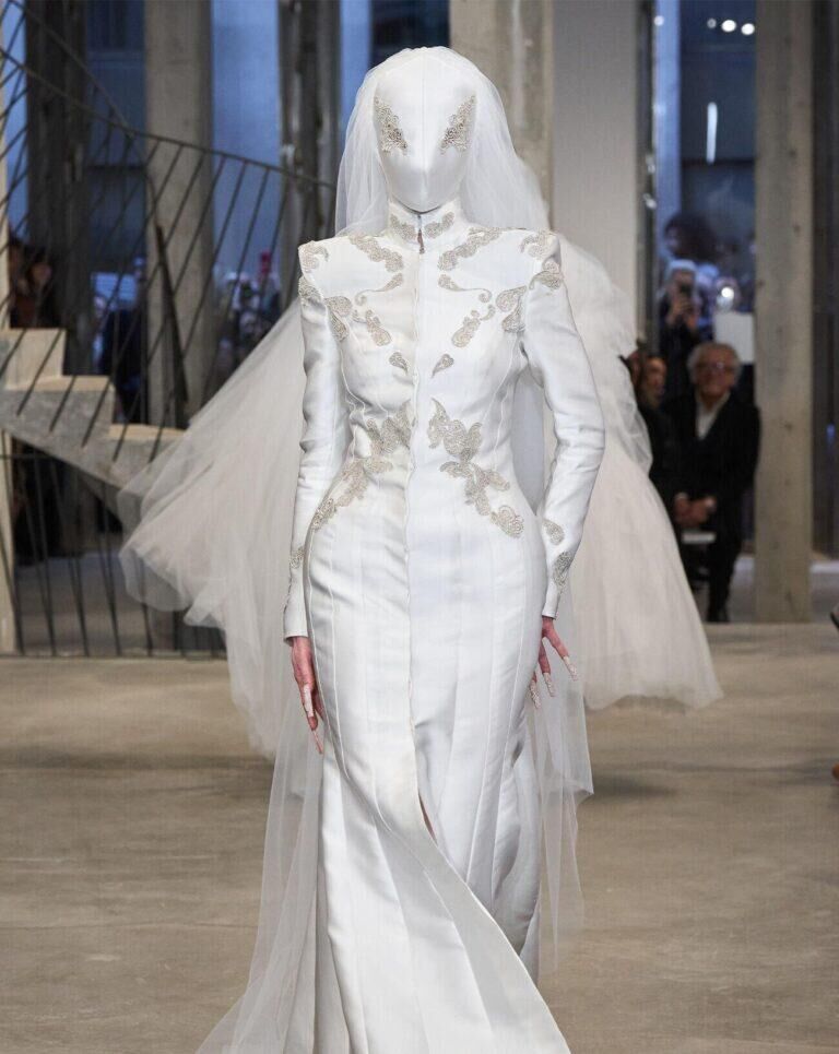 le defile weinsanto automne-hiver 2026-2027 à la fashion week de paris