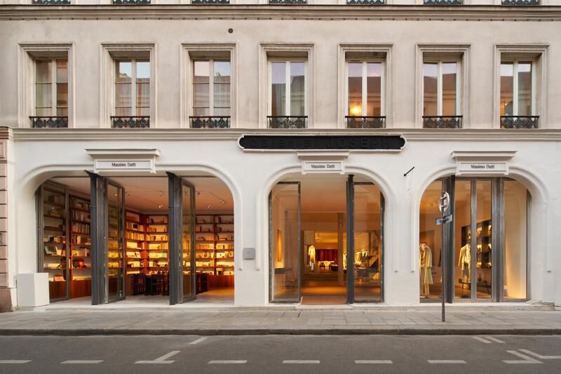 Massimo Dutti Pop Up Paris Limited Edition
