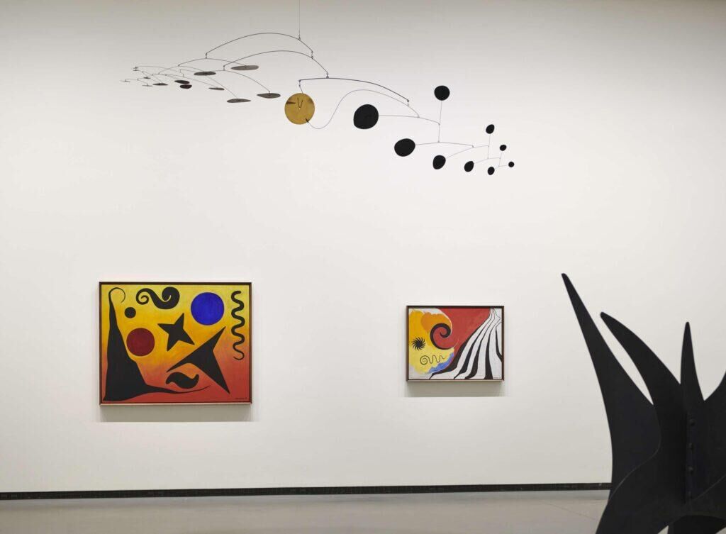 Vue d'installation de l'exposition "Calder. Rêver en équilibre", Fondation Louis Vuitton