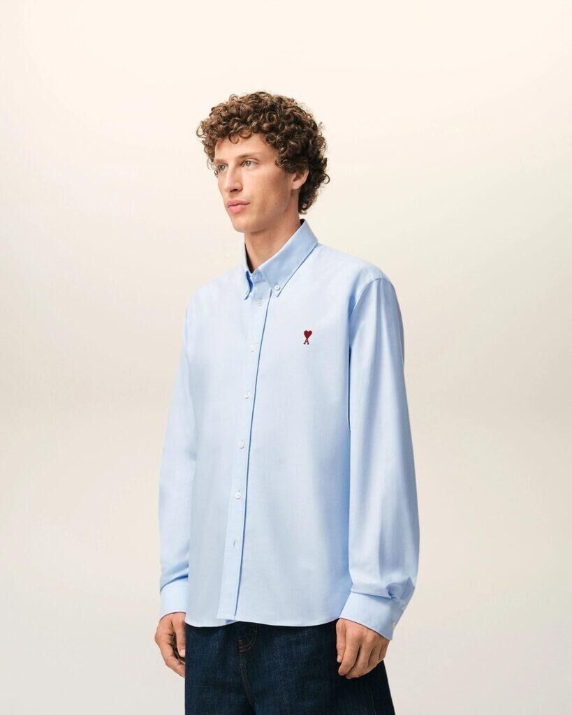 Chemise bleu ciel, 240 €, Ami.