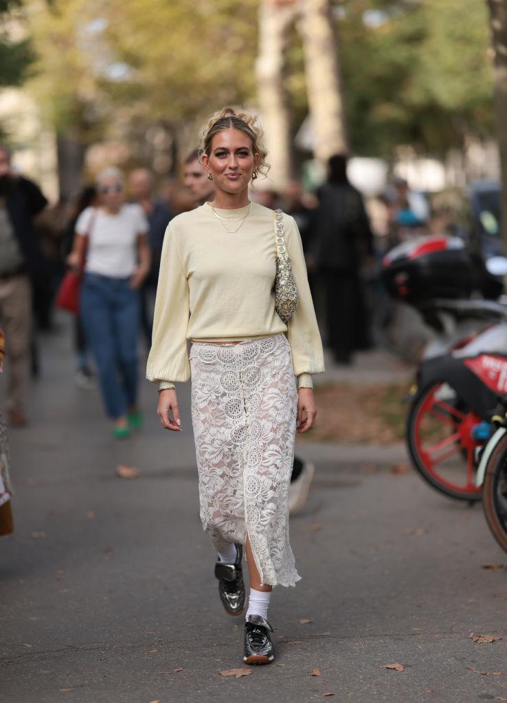 Jupe en dentelle blanche transparente streetstyle