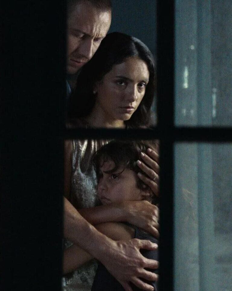 Hafsia Herzi et Bastien Bouillon dans le film Histoires De La Nuit (2026). © Le Pacte.