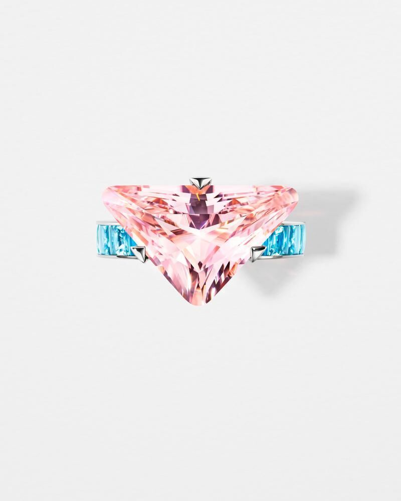 Bague Prada avec une pierre fancy cute en triangle