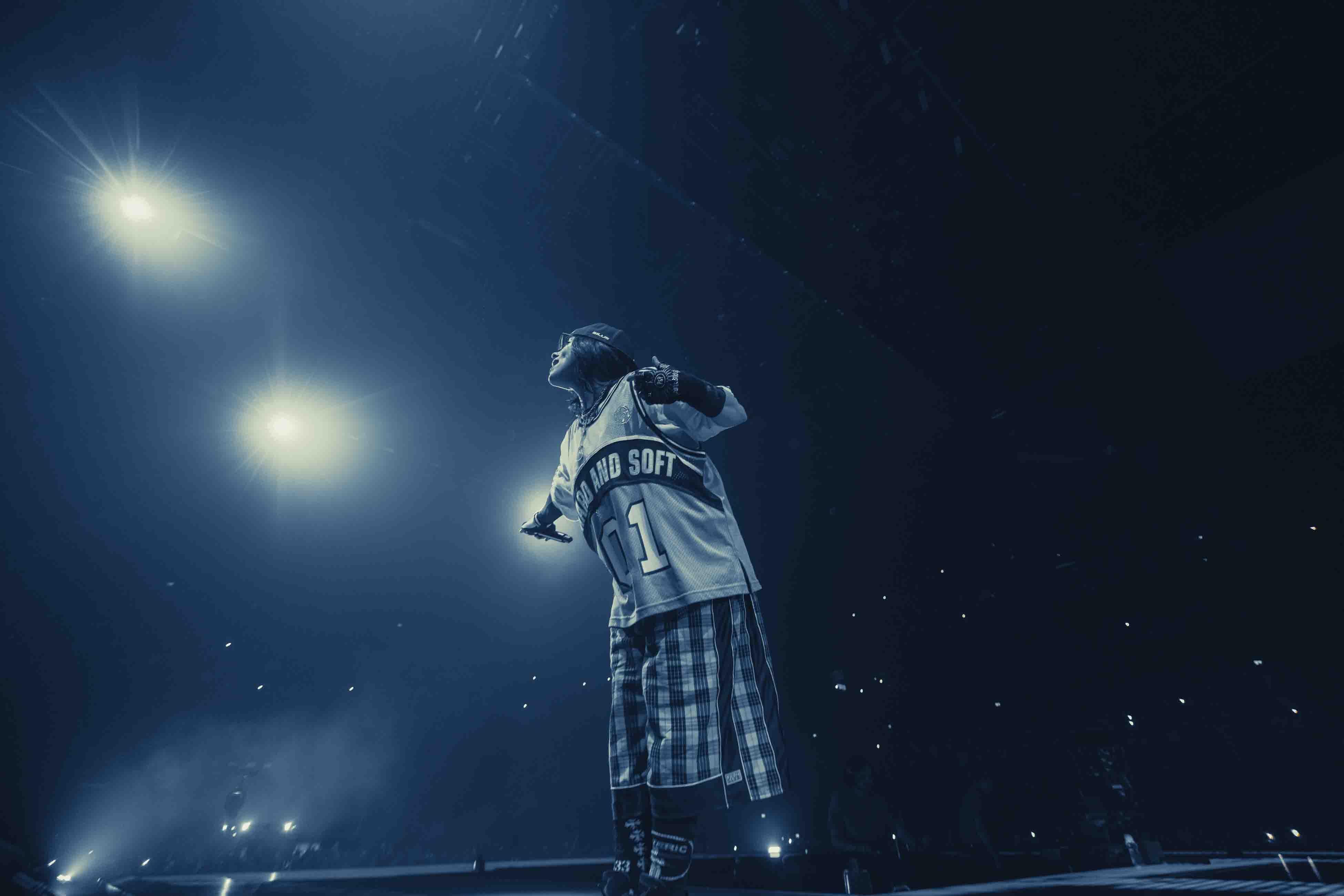 Billie Eilish en concert à Manchester en 2025.