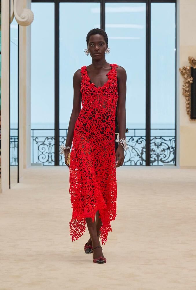 Le défilé Chanel Cruise 2026-2027 à Biarritz