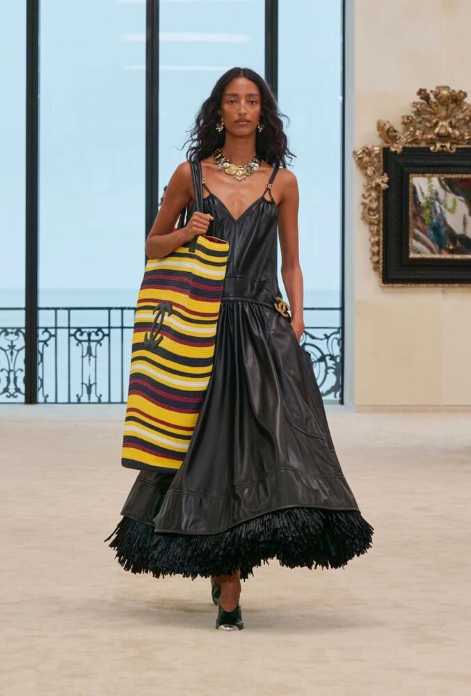 Le défilé Chanel Cruise 2026-2027 à Biarritz
