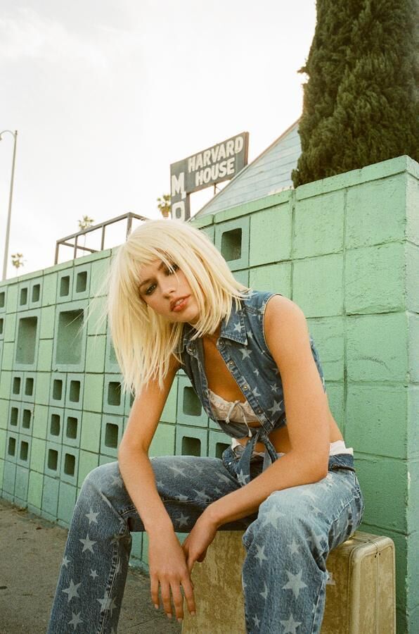 collaboration mode 2026 guess jeans x hysterical glamour