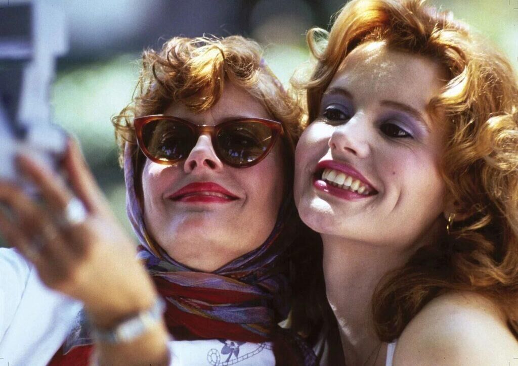 Geena Davis et Susan Sarandon dans le film Thelma et Louise (1991).