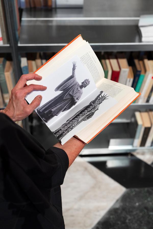 Lara Favaretto, Momentary Monument - The Library.