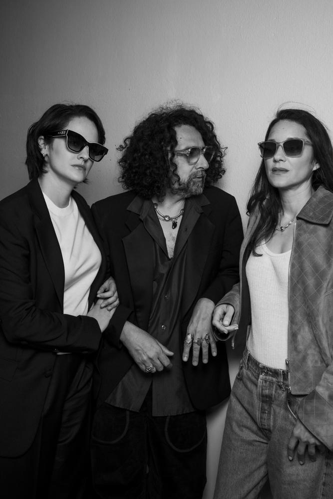 Bertrand Mandico, Noémie Merlant et Marion Cotillard © Nathan Merchadier pour Numéro.com.