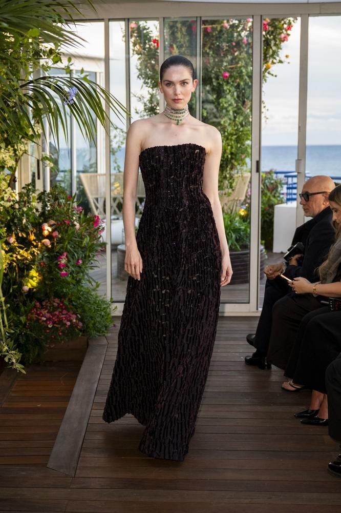 une robe bustier noire à paillettes longue Caroline's Couture 2026