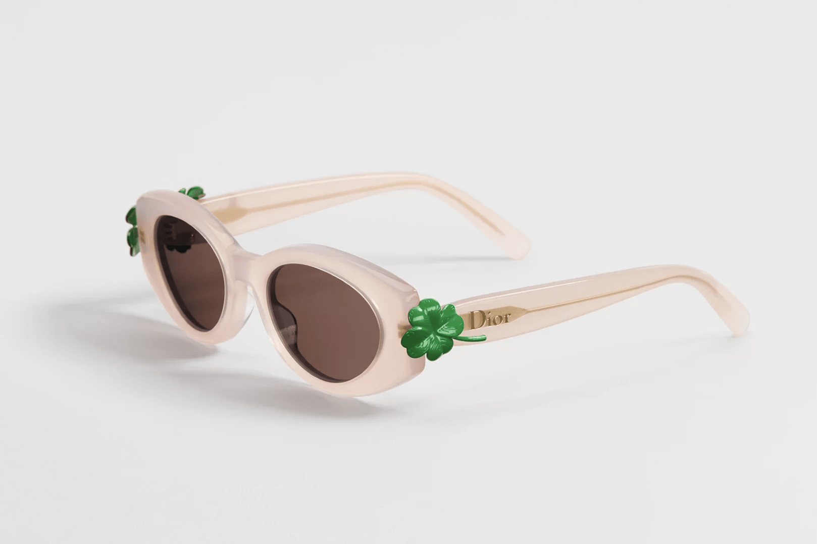 Lunettes de soleil Clover Dior.