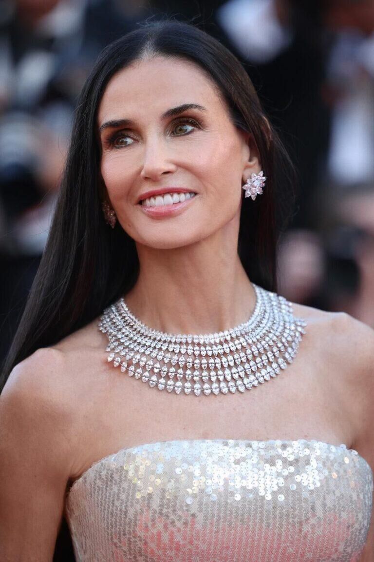 Demi Moore en Chopard et en Jacquemus au Festival de Cannes 2026