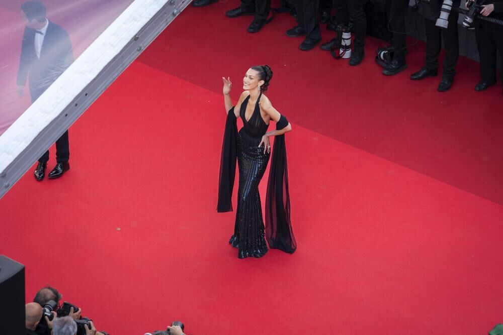 La mannequin Bella Hadid au Festival de Cannes en 2024.