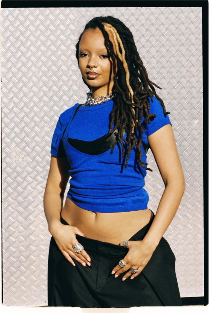 La chanteuse Camille Yembe.