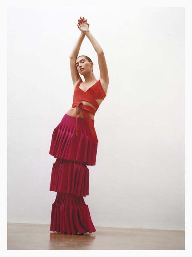 campagne alaia printemps-ete 2026 par pieter mulier hailey bieber