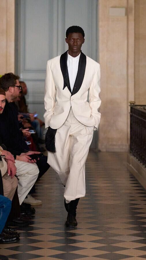 Le costume du défilé Jacquemus automne-hiver 2026-2027.