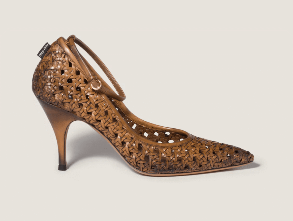 escarpins en cuir tresse tendance printemps-ete 2026 miu miu