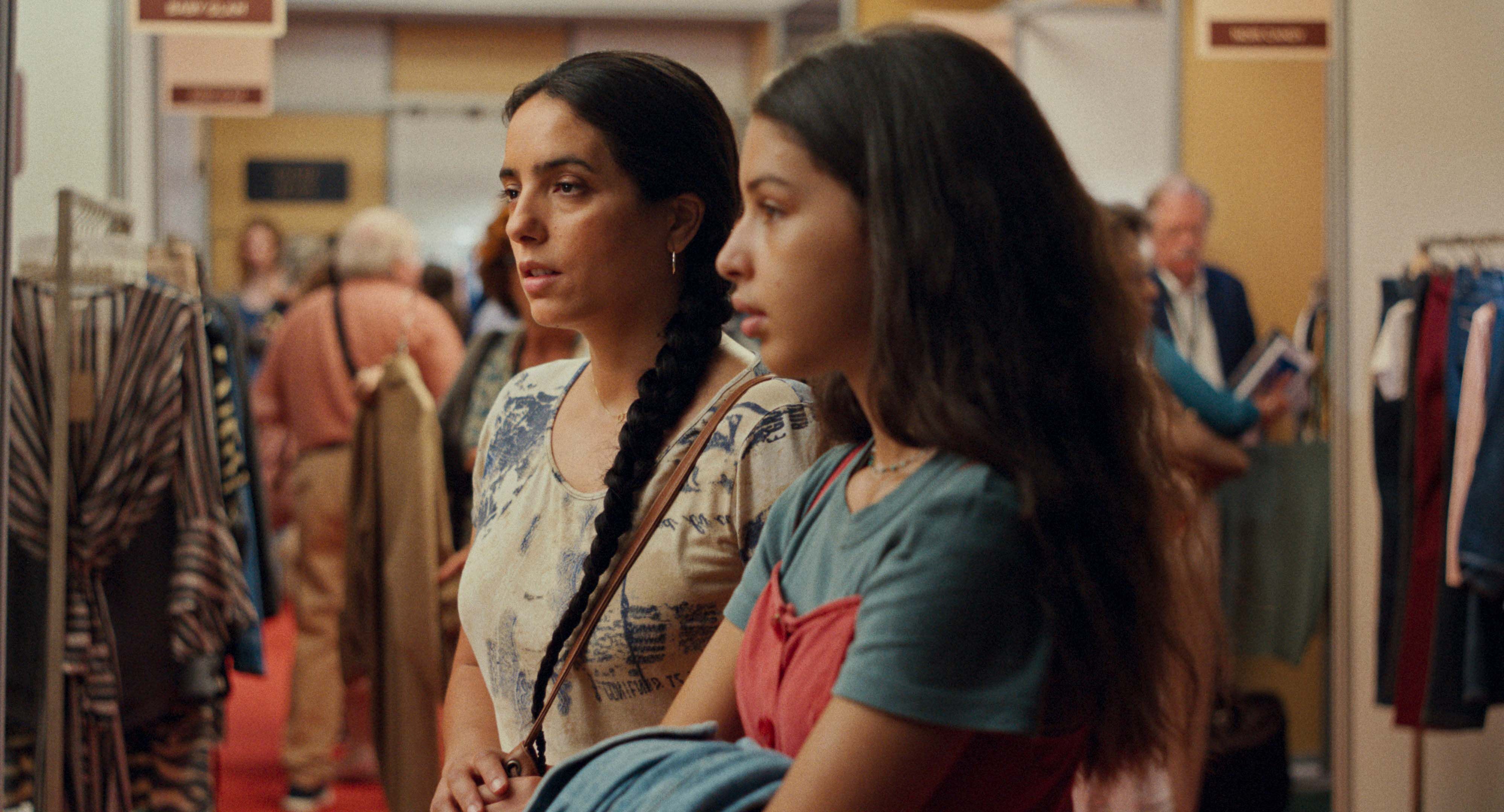 Hafsia Herzi dans le film Quelques mots d'amour.