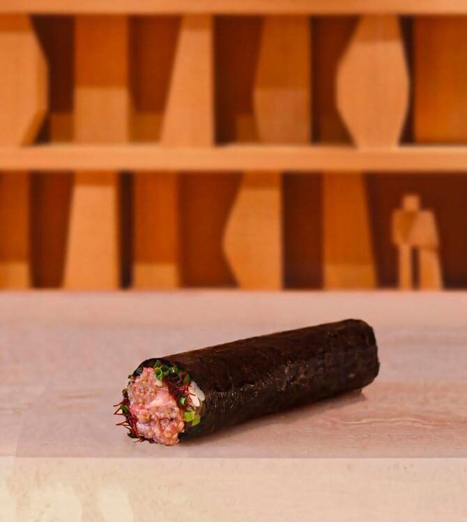 hando champs-elysées handrolls
