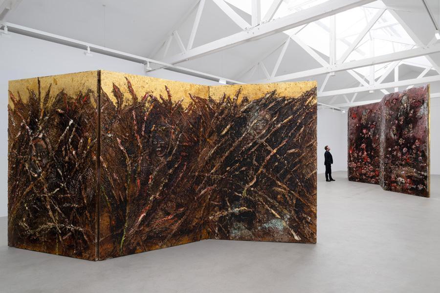 Vue de l’exposition “Nymphäum” Anselm Kiefer à la galerie Thaddaeus Ropac Pantin.