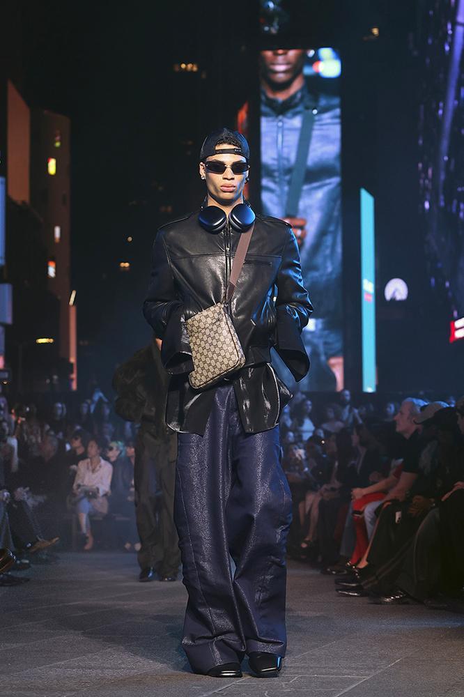 Le défilé Gucci Croisière 2027 à Times Square à New York