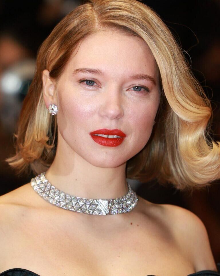 Léa Seydoux en robe Louis Vuitton noire au Festival de Cannes 2026.