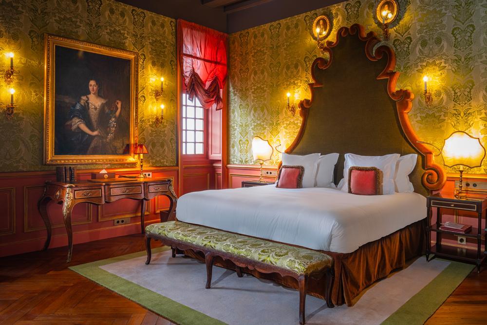 Une chambre au château Louise de Lavallière dans la Loire