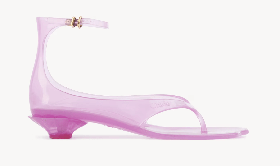 sandales tongs à talon en caoutchouc transparent tendance printemps-ete 2026 chloe