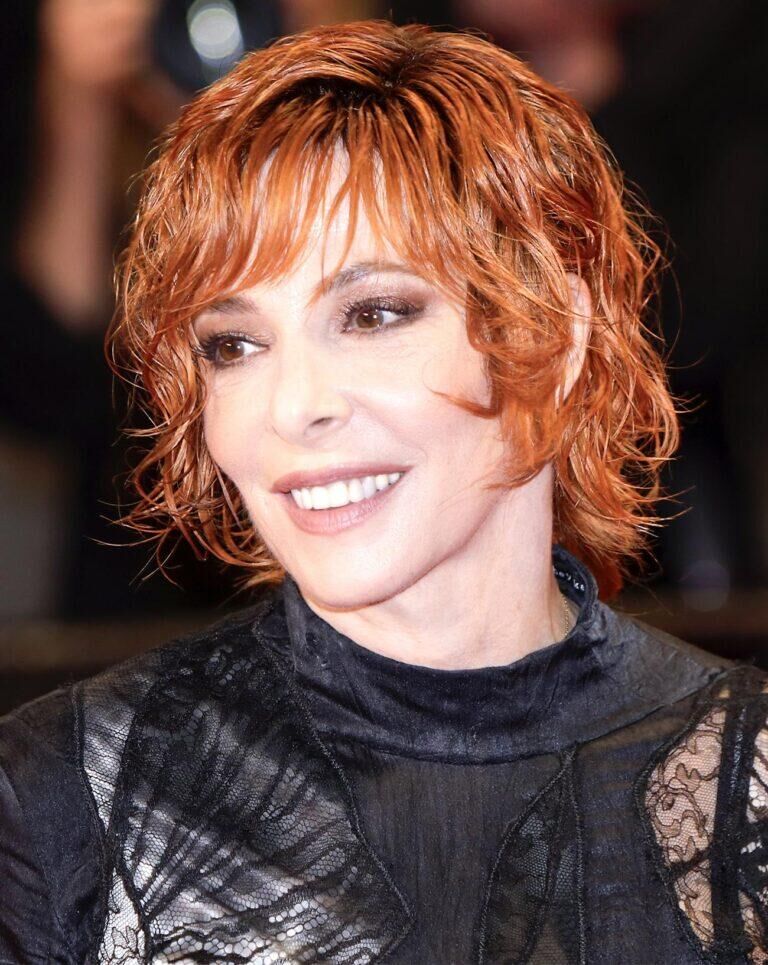Mylene Farmer.