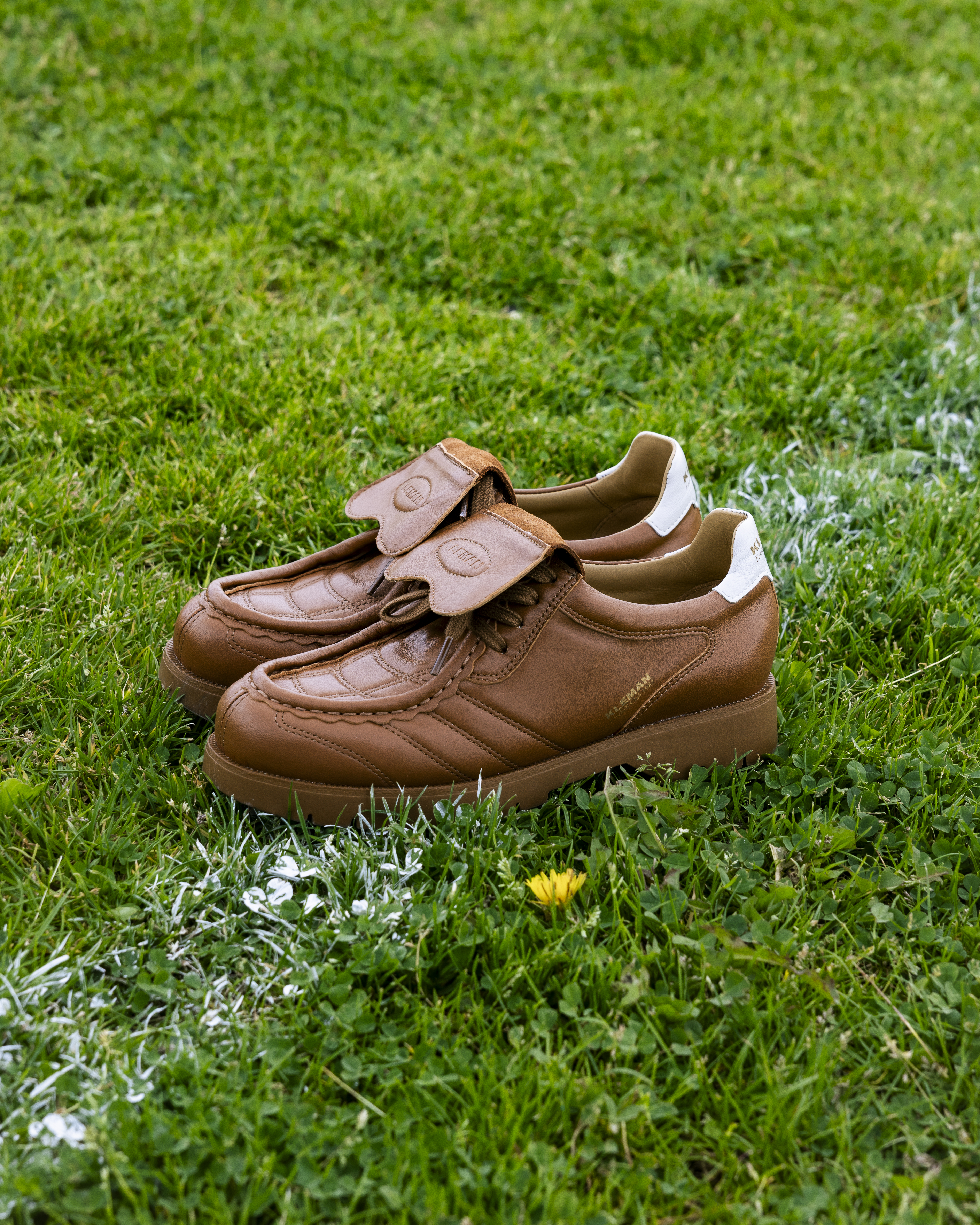 La champagne football de la marque de souliers Kleman.