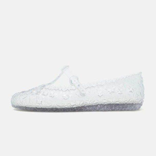 les ballerines jelly transparentes de la collaboration daphnie et Susan fang