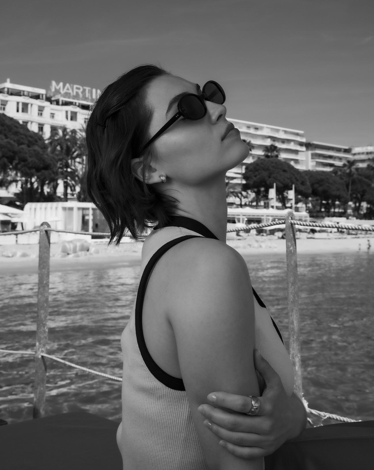 Anamaria Vartolomei au Festival de Cannes 2026. © Nathan Merchadier pour Numero.com.