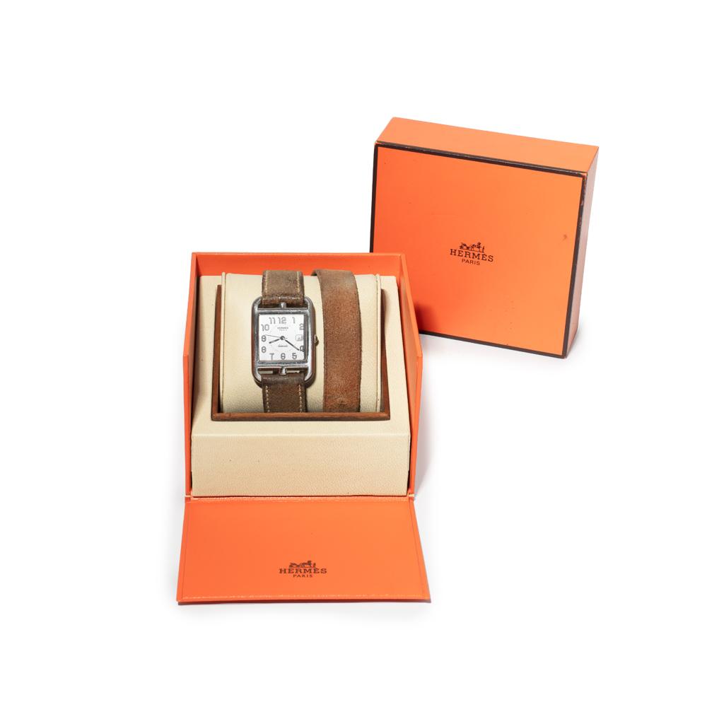 La montre hermès cape code ayant appartenu à la mère de martin margiela, disponible lors de la vente aux enchères des archives personnelles de Martin Margiela.