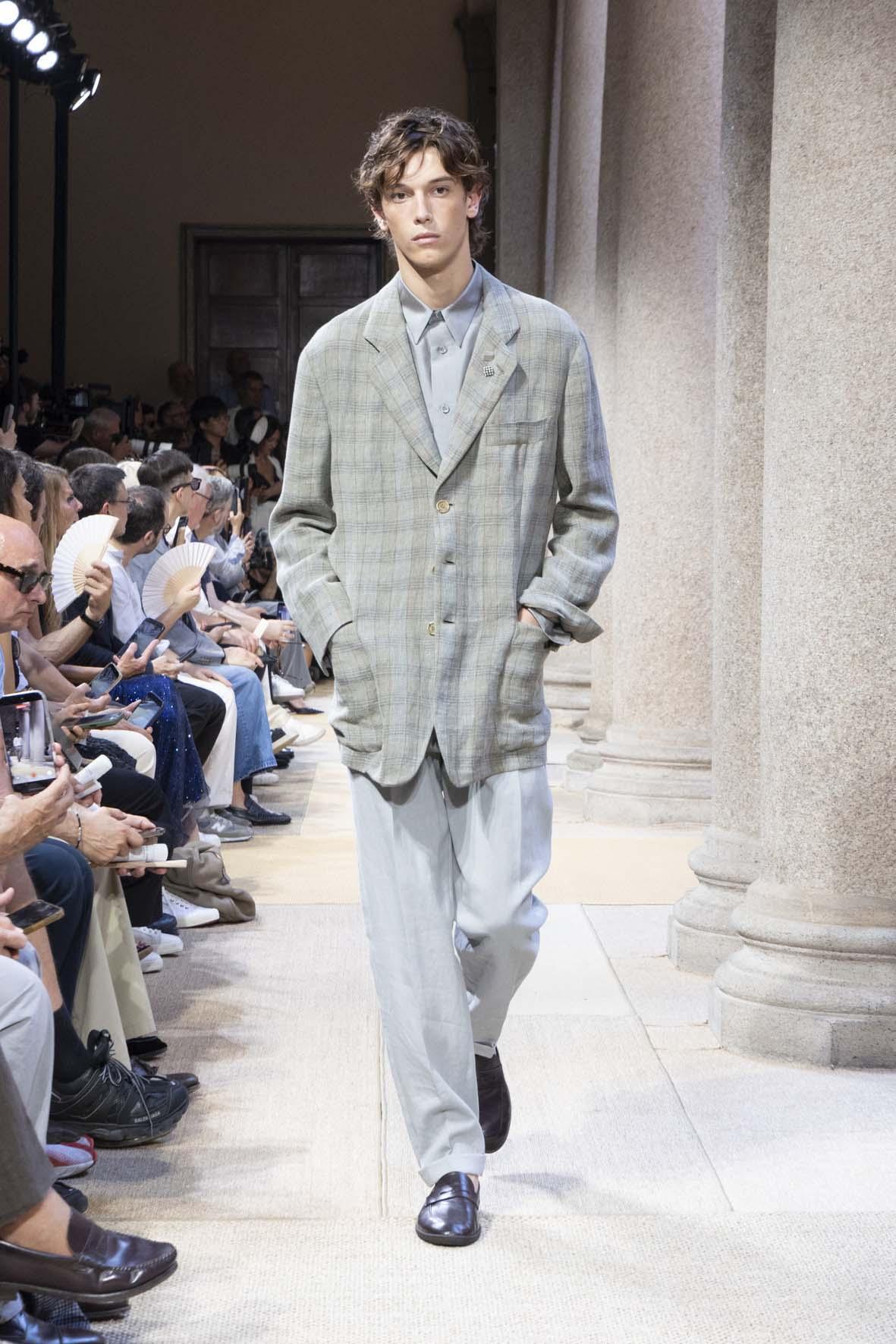Le défilé homme Giorgio Armani printemps-ete 2027 à Milan