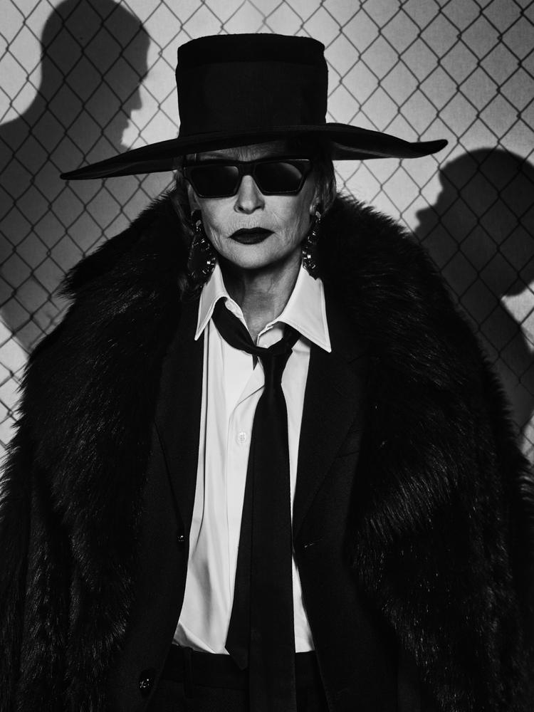Lauren Hutton par Steven Klein pour la collection Jacques Marie Mage pour Haider Ackermann.