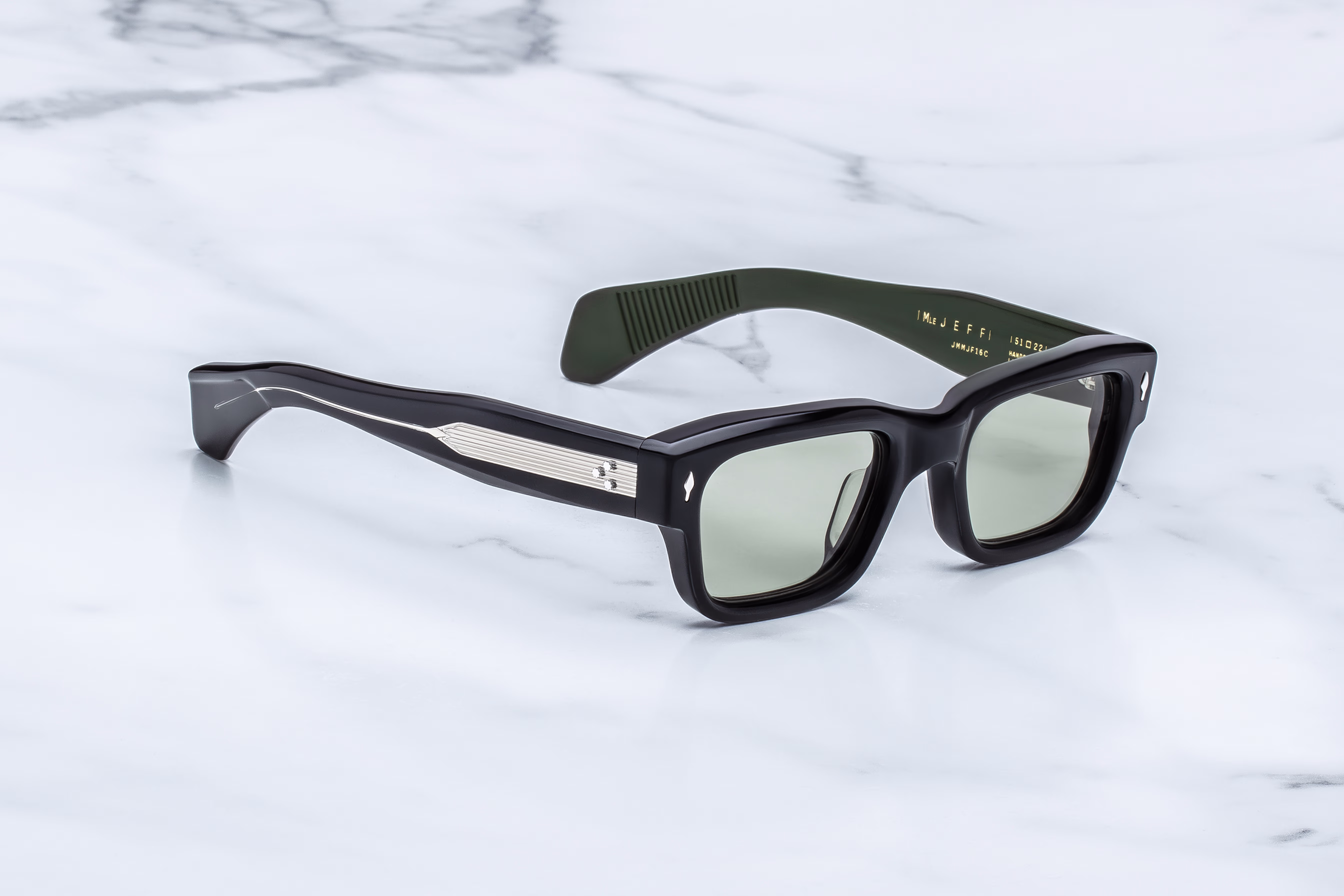 Lunettes de soleil Jacques Marie Mage par Jeff Goldblum.