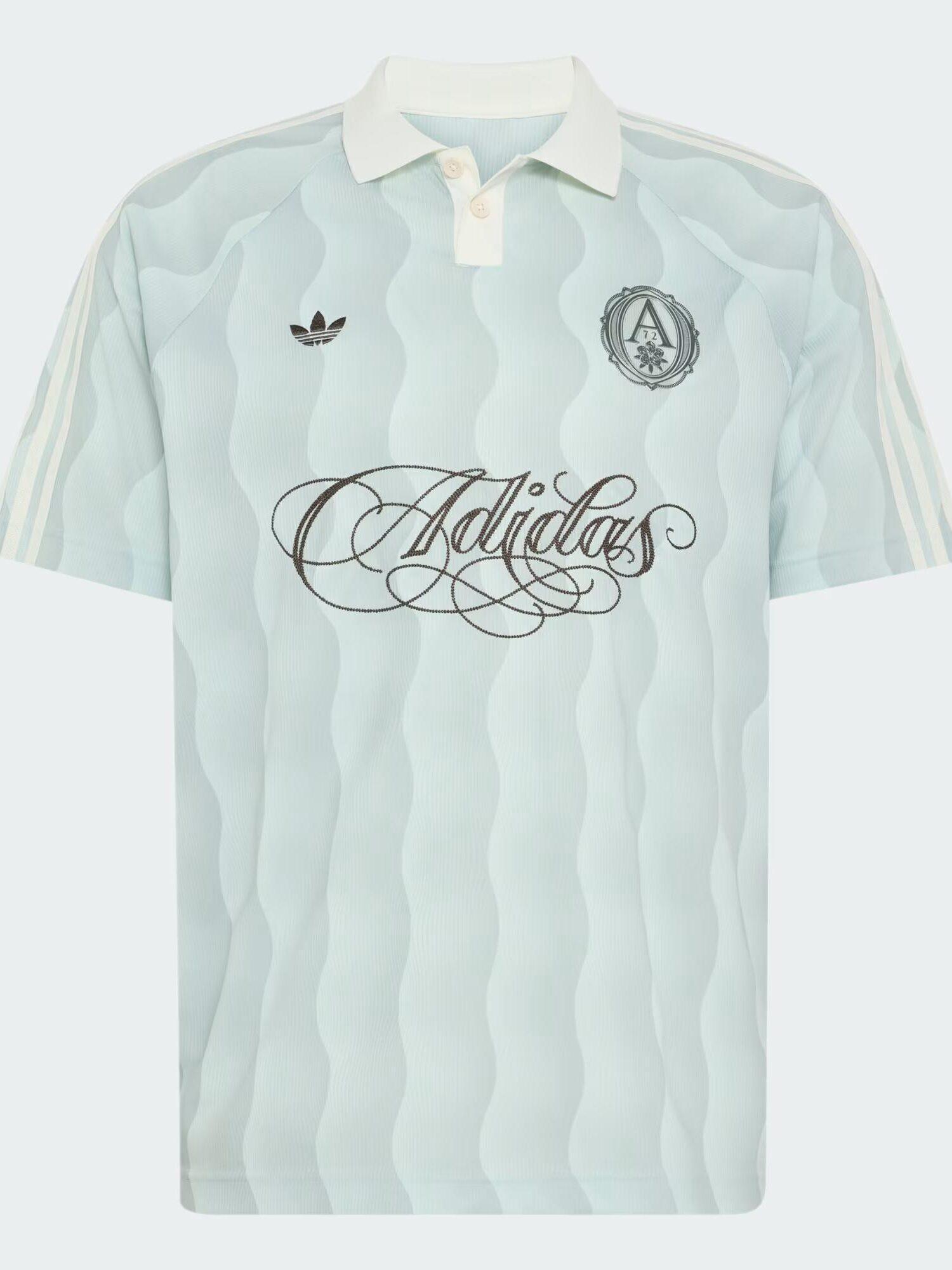 Maillot de football, 70€, Adidas.
