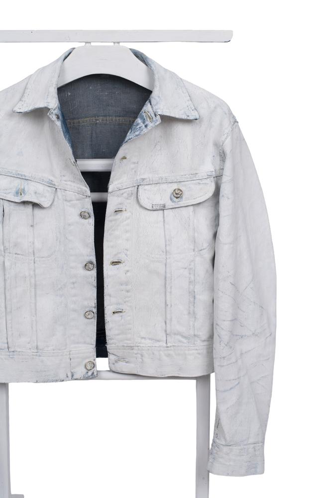 Veste en jean personnelle de Martin Margiela proposée à la vente aux enchères par Maurice Auction en juillet 2026. © Marc Chatelard.