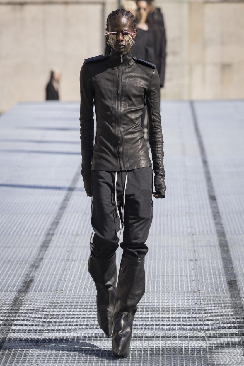 Rick Owens fashion show in Paris, Spring Summer 2027 Menswear Fashion Week Photo by Valerio Mezzanotti
