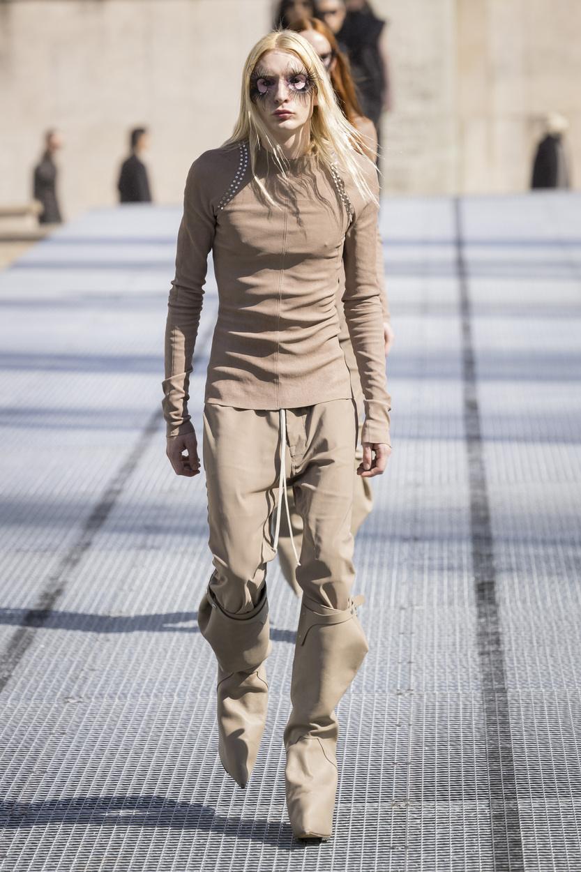 Le défilé Rick Owens printemps-été 2027 avec une collaboration adidas
