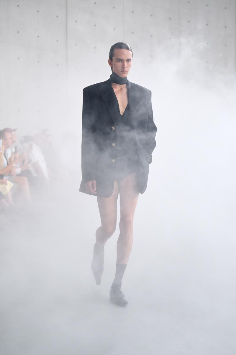 Le défilé saint Laurent homme printemps-été 2027 à la Fashion Week de Paris