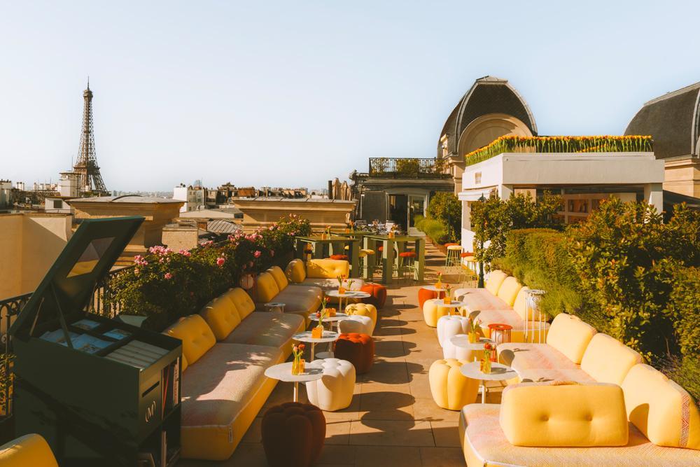 L'heure doré, la terrasse du peninsula