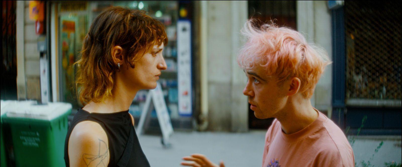 Alex Lawther et Agathe Rousselle dans A Second Life (2026).