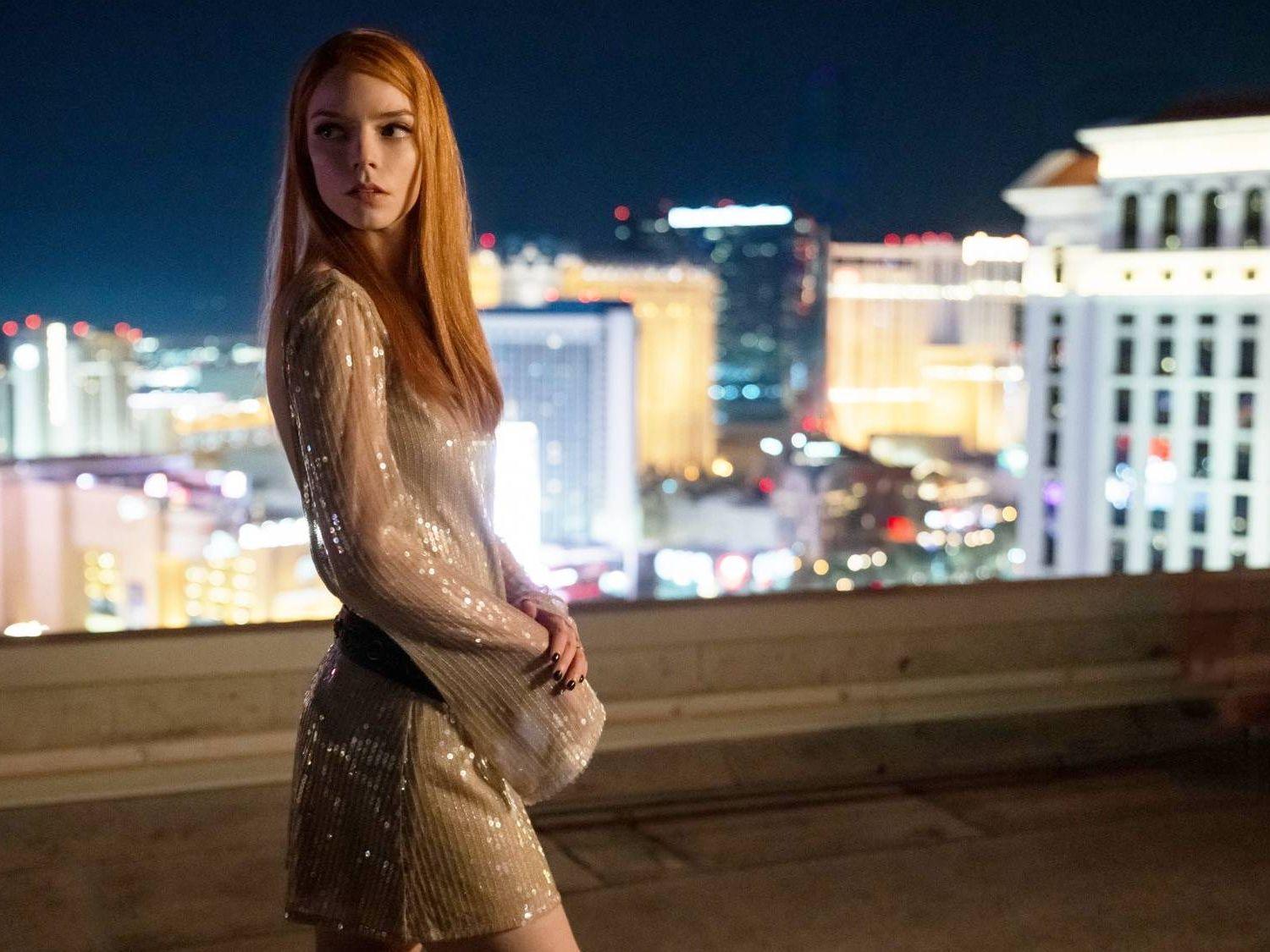 Anya Taylor-Joy dans la série Lucky.
